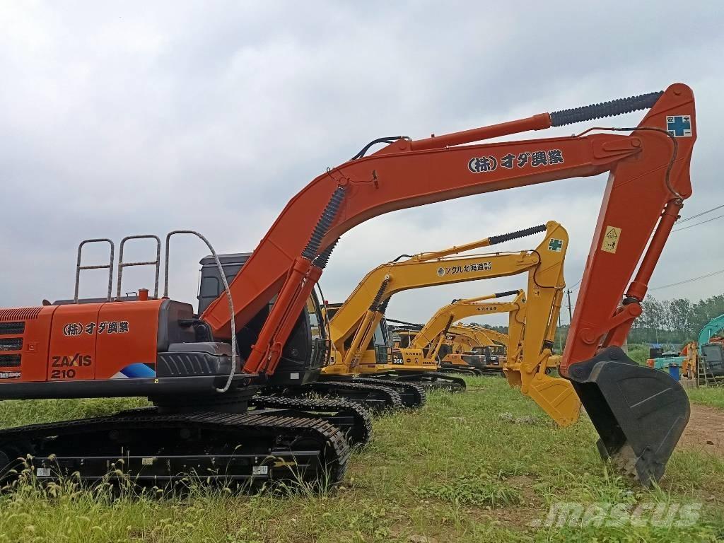Hitachi ZX 210 حفارات زحافة
