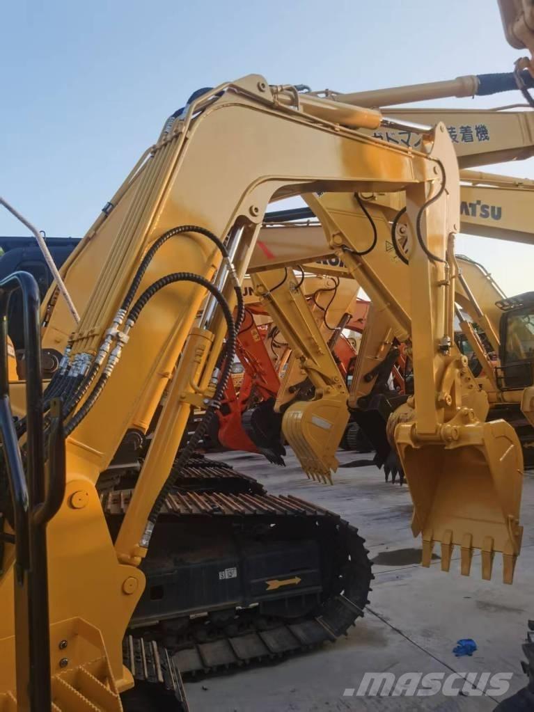 Komatsu PC 56 حفارات صغيرة أقل من 7 طن (حفارات صغيرة)