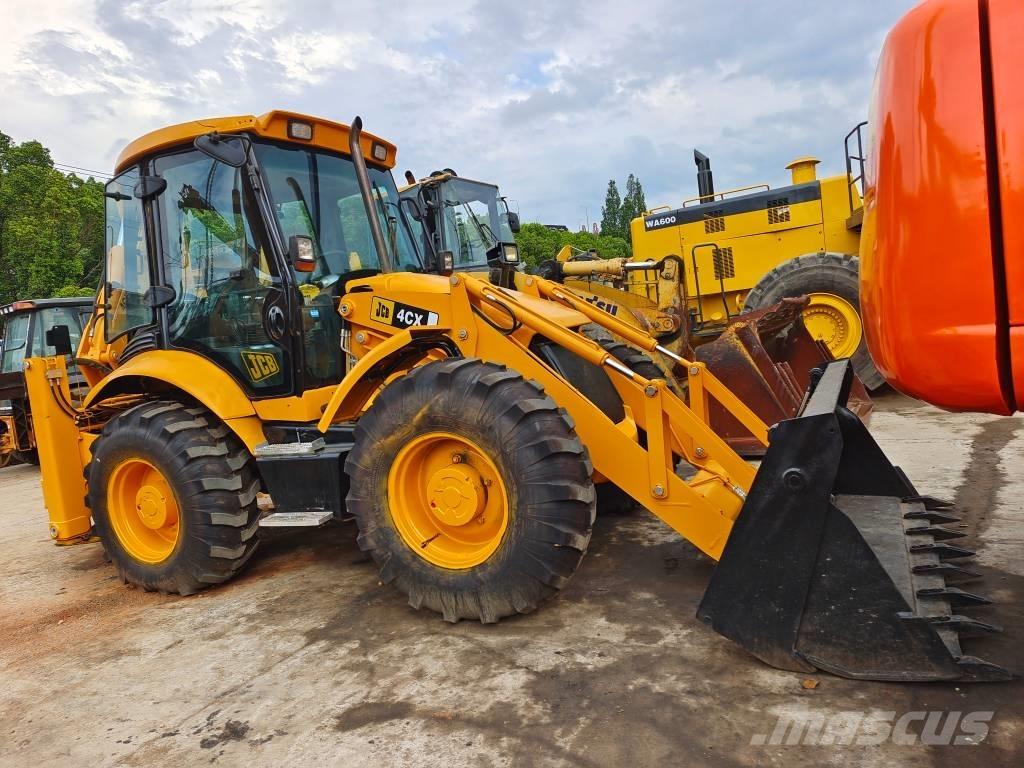 JCB 4 CX لوادر ذات جرافات عكسية