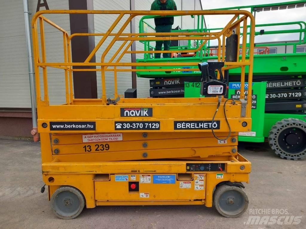 Haulotte Compact 10 رافعات مقصية الشكل
