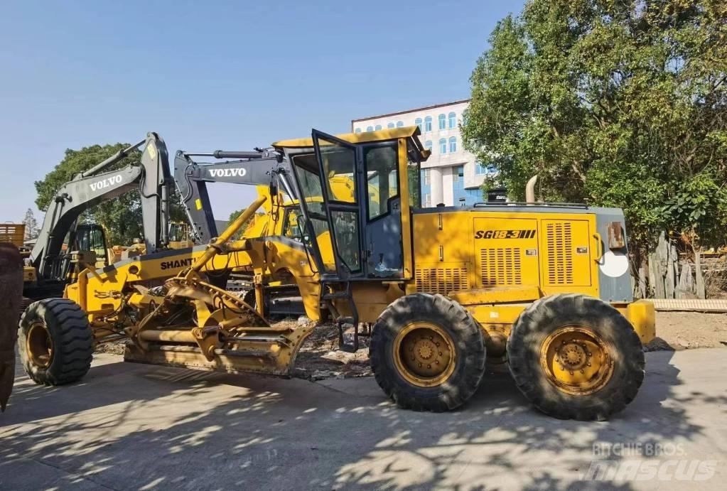 Shantui SG 18-3 معدات تمهيد الطرق
