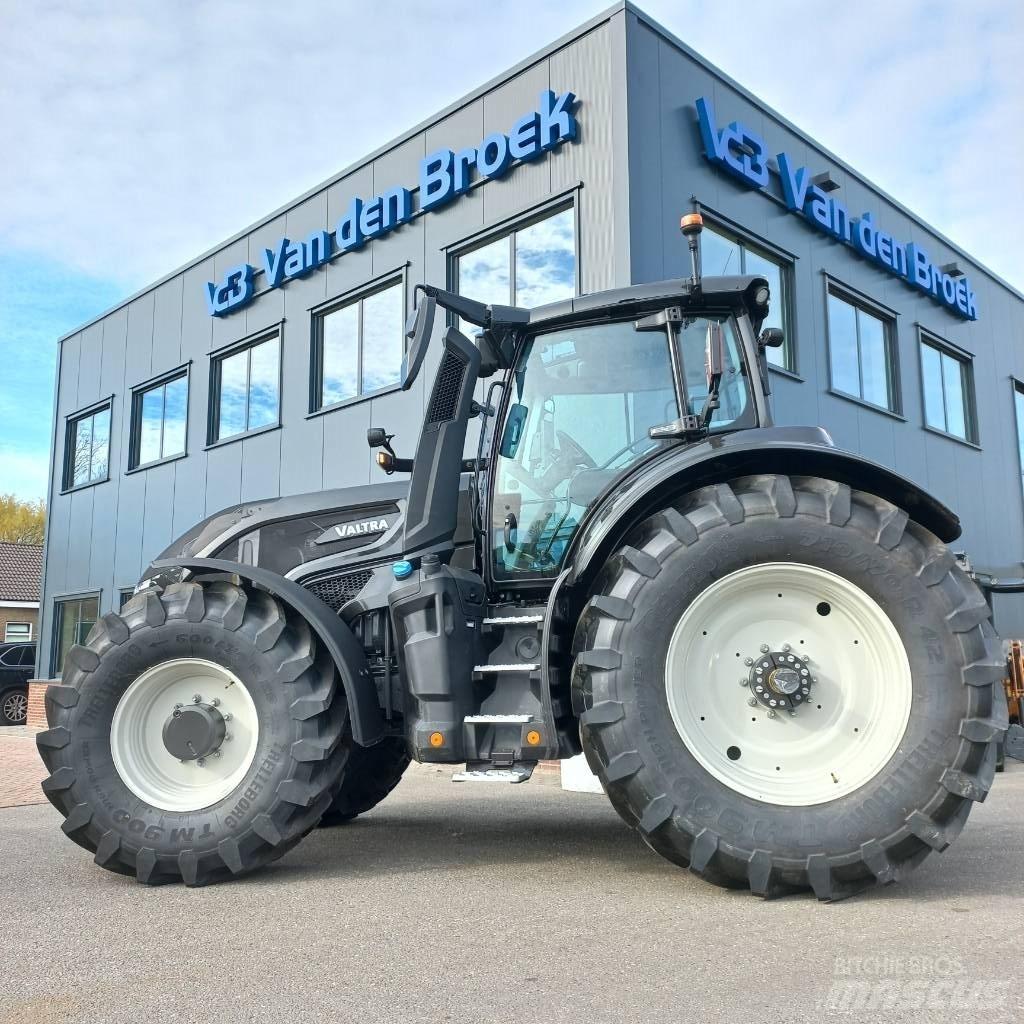 Valtra Q 305 DEMO الجرارات