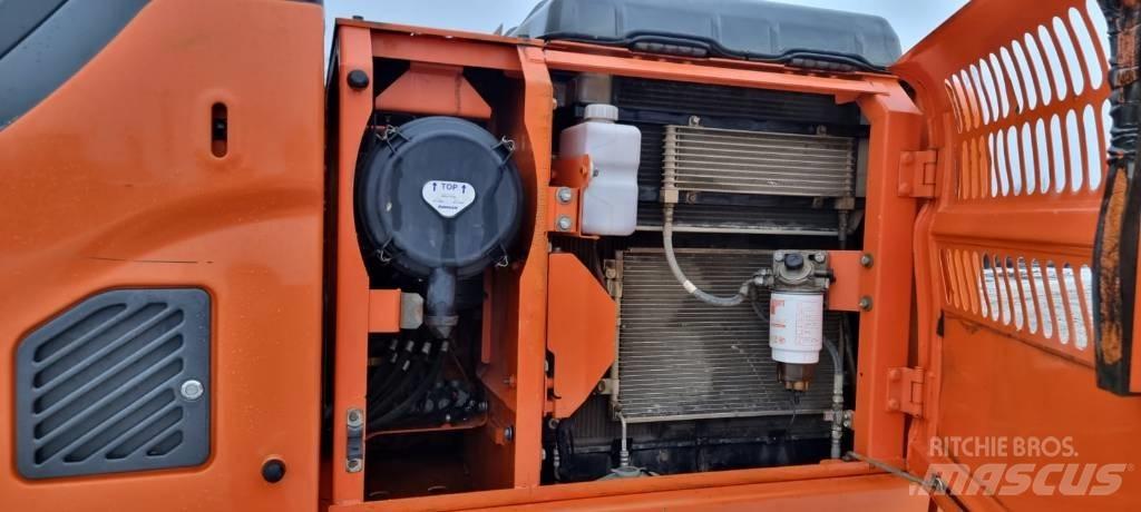 Doosan DX 140 LC-3 حفارات زحافة