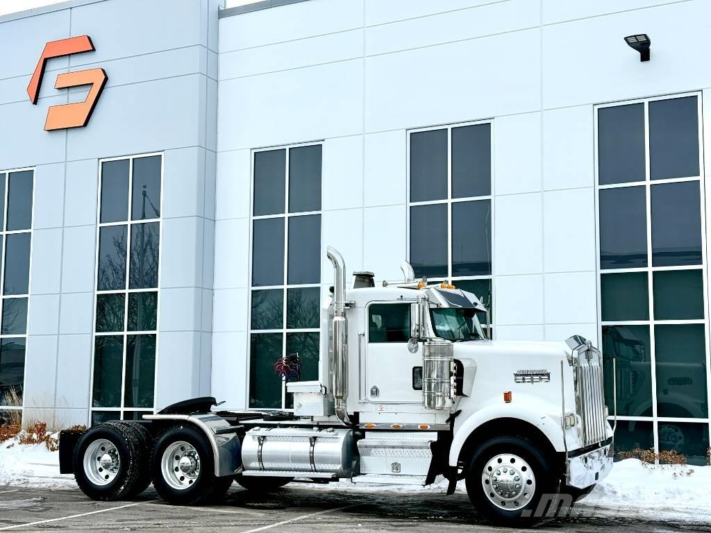 Kenworth W 900 وحدات الجر