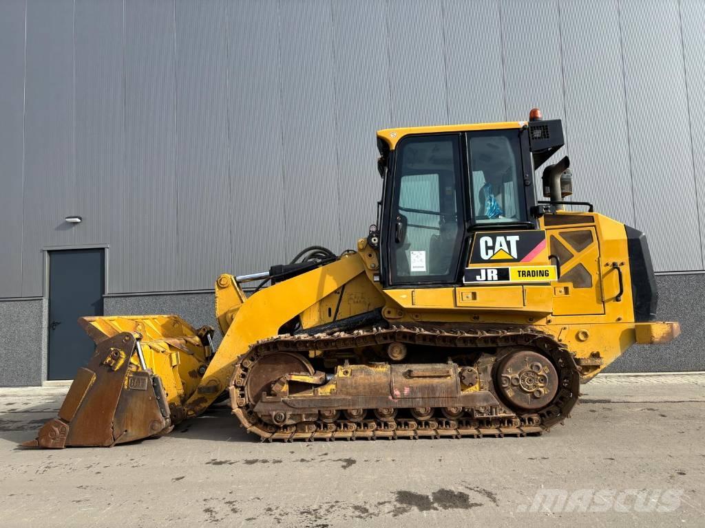 CAT 953 D لوادر زحافة