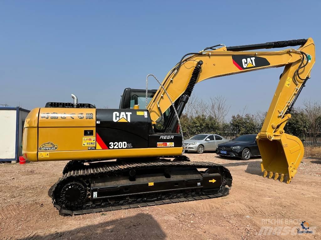 CAT 320D2L حفارات زحافة