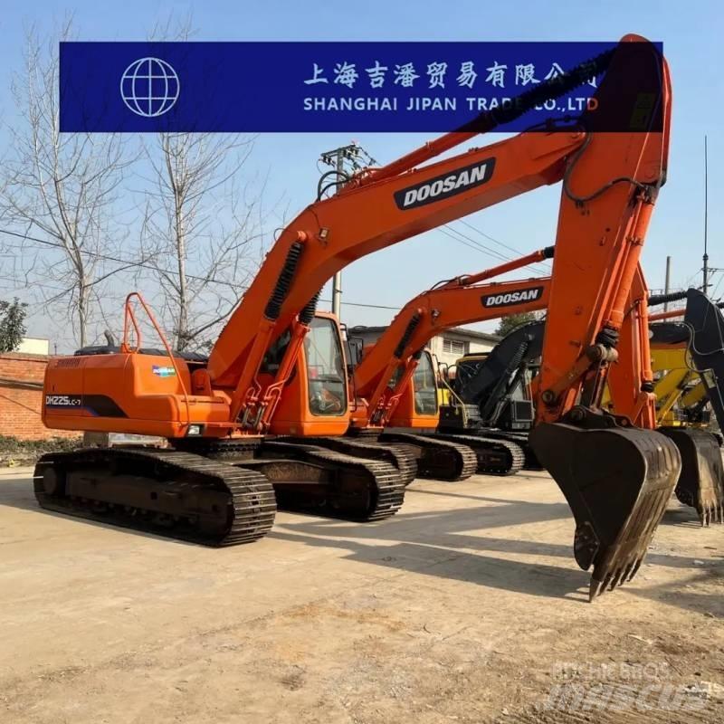 Doosan DH 225 LC-7 حفارات زحافة