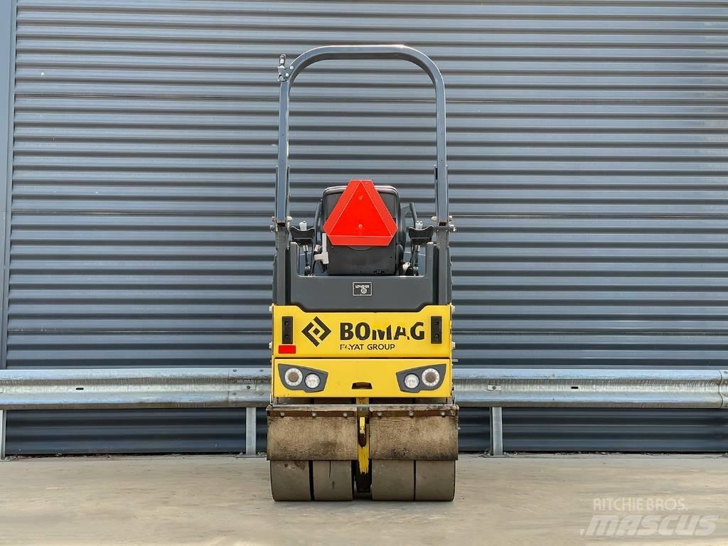 Bomag BW 100 AC-5 مداحل مزدوجة