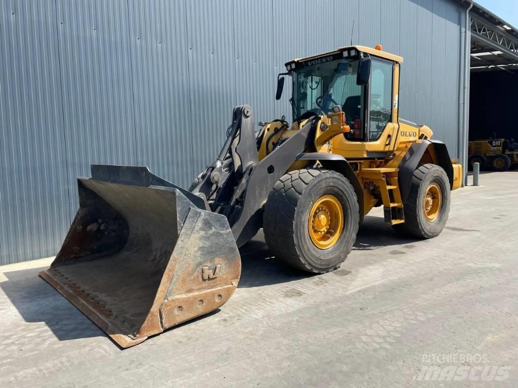 Volvo L90F - 3rd valve لوادر بعجل