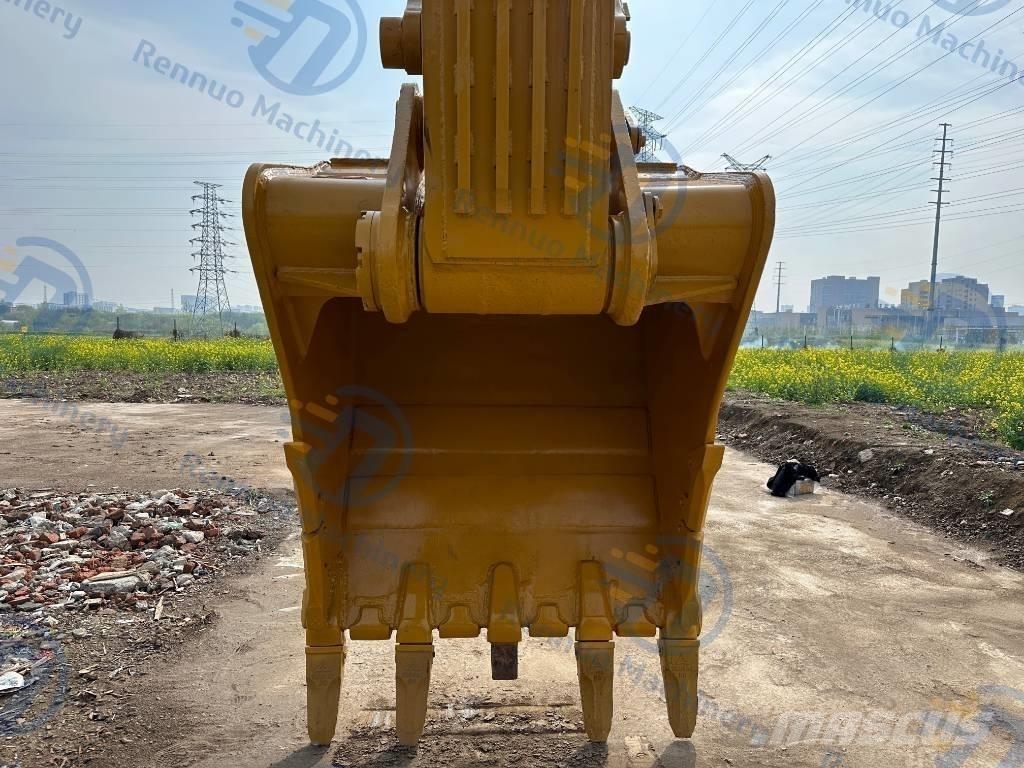 CAT 349 D2L حفارات زحافة