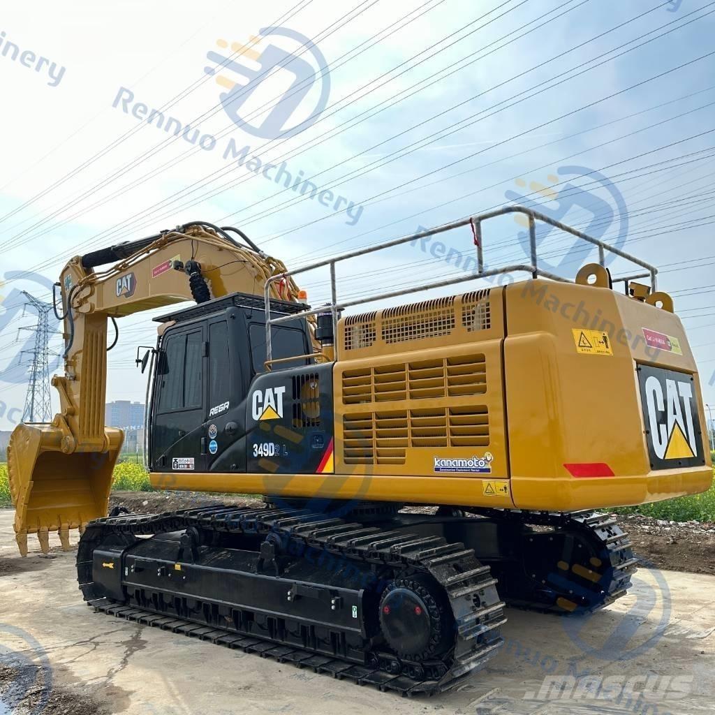 CAT 349 D2L حفارات زحافة