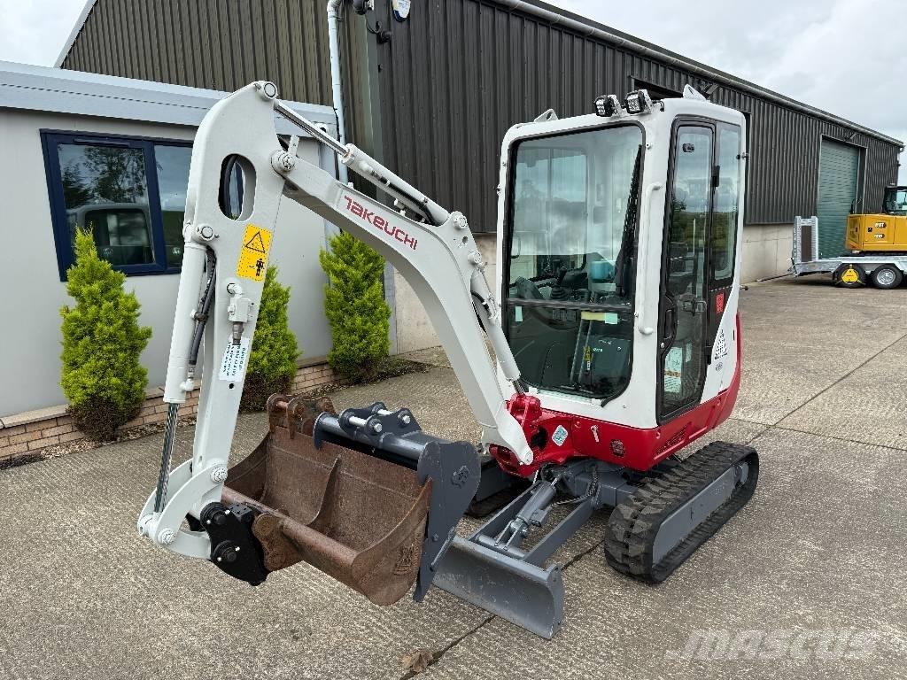 Takeuchi TB 216 حفارات صغيرة أقل من 7 طن (حفارات صغيرة)