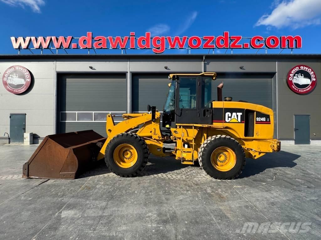 CAT 924 G لوادر بعجل