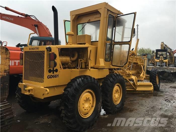 Komatsu GD 661 معدات تمهيد الطرق