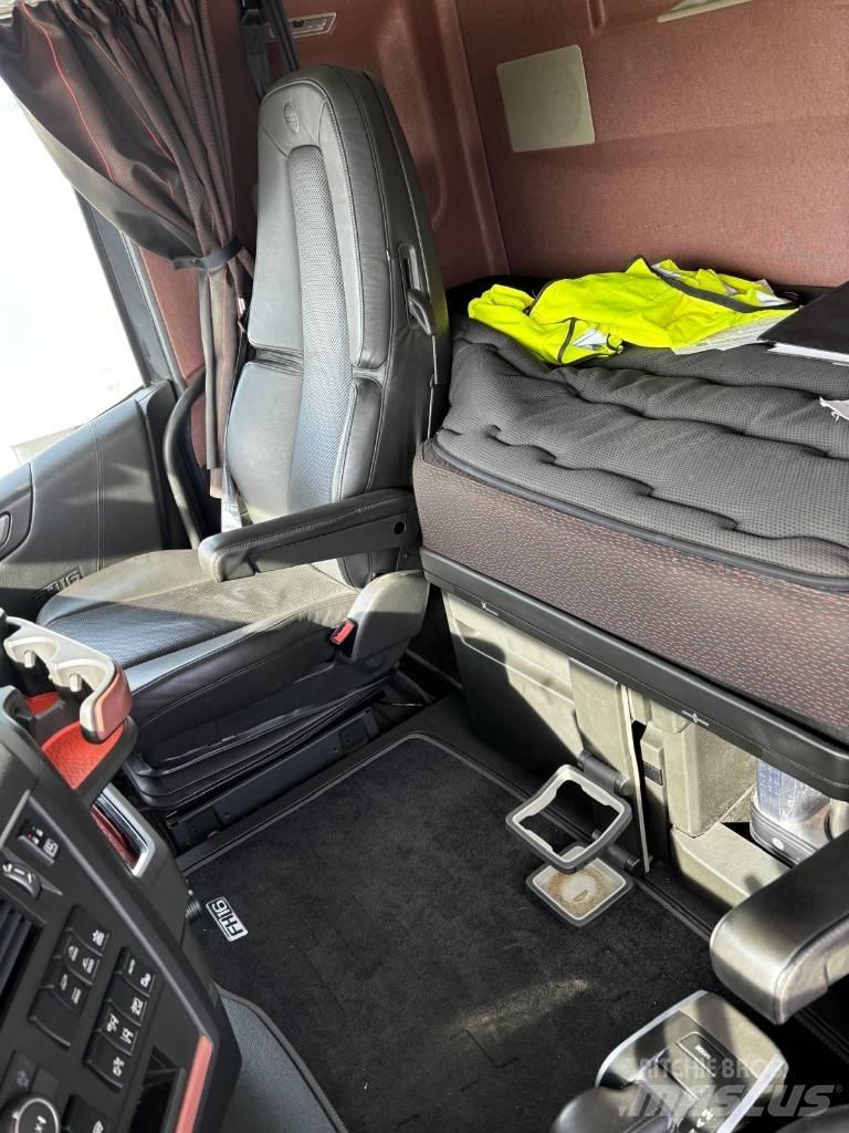 Volvo FH16 650 شاحنات أشجار