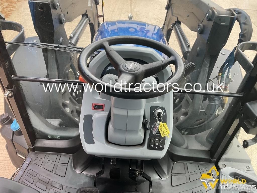 Valtra G 135 الجرارات