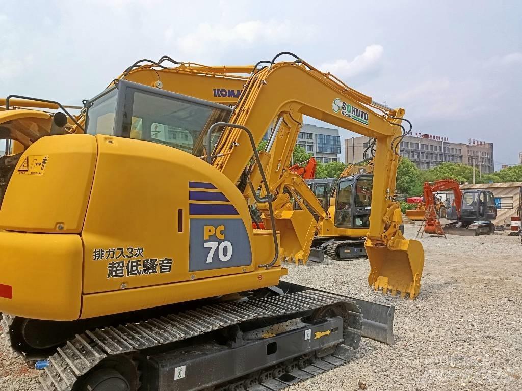 Komatsu PC 70-8 حفارات زحافة