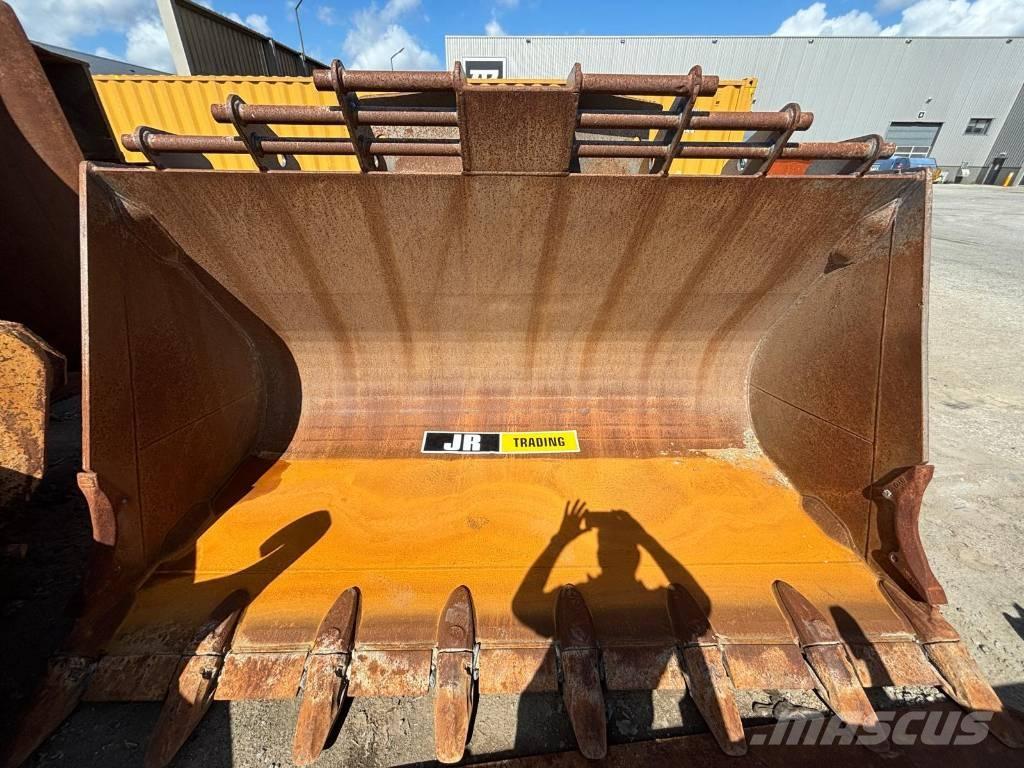 Volvo L 150 H دلاء