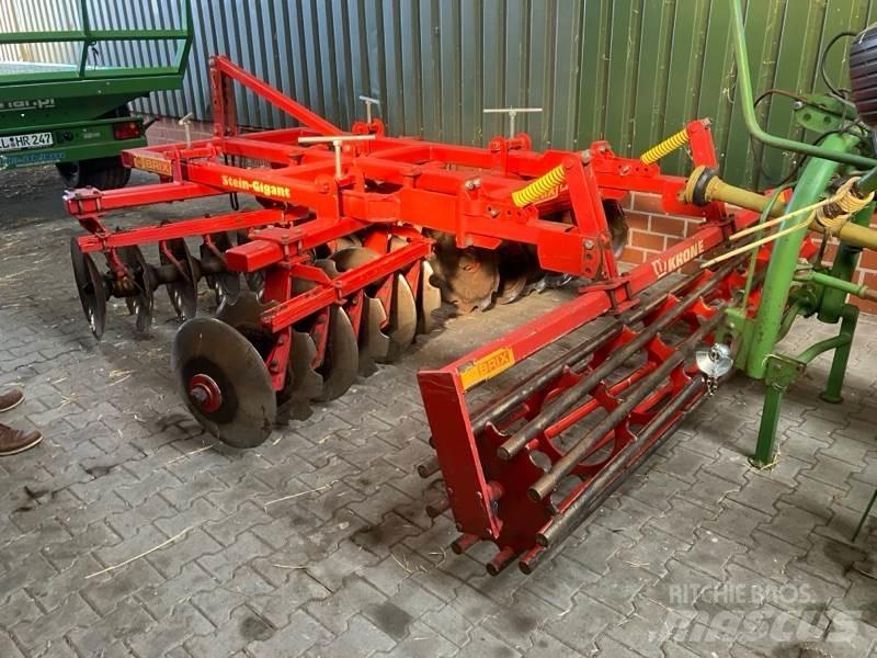 Brix BK 300 AX زحافات ساحقة