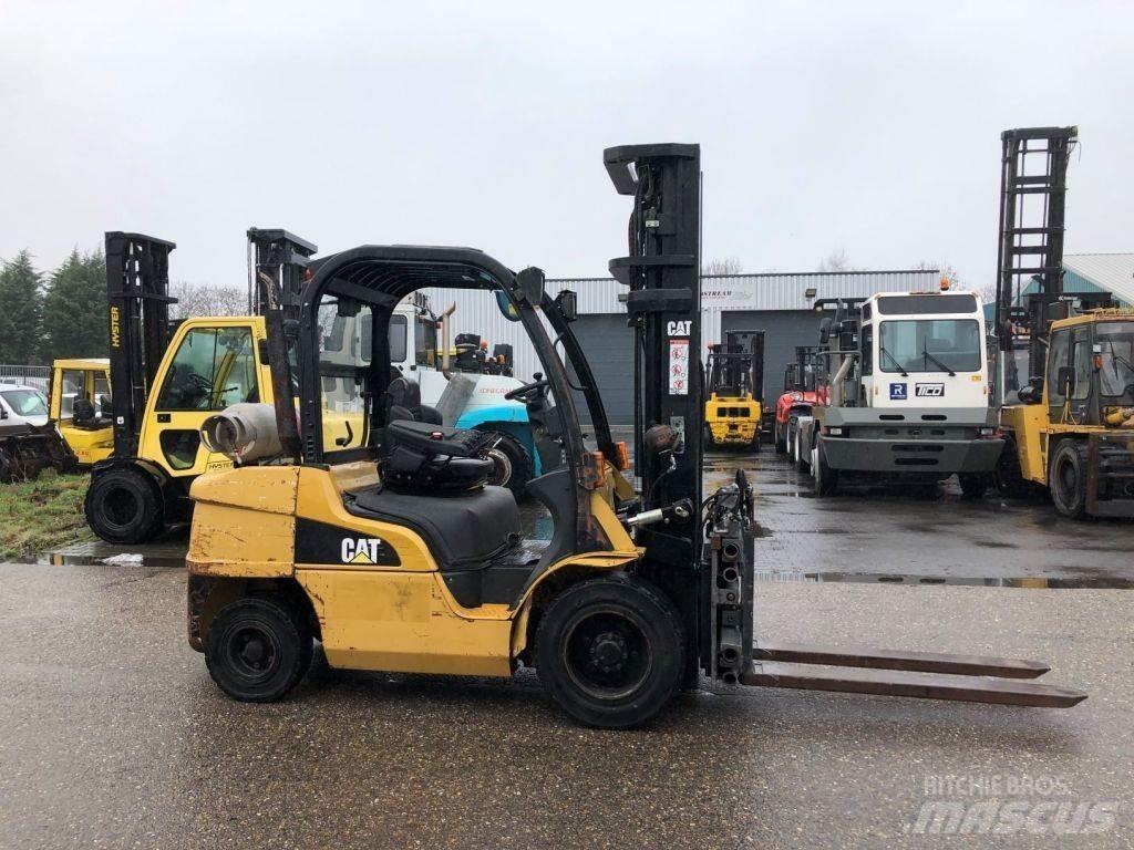 CAT GP35N شاحنات LPG