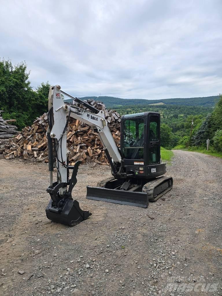 Bobcat E 35 حفارات صغيرة أقل من 7 طن (حفارات صغيرة)