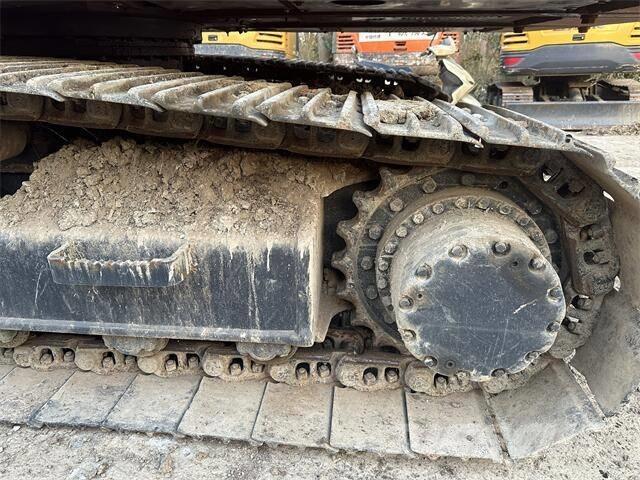 Hitachi EX200 حفارات زحافة