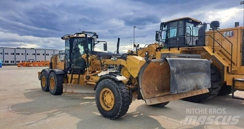 CAT 140 M AWD  (CE + EPA) معدات تمهيد الطرق