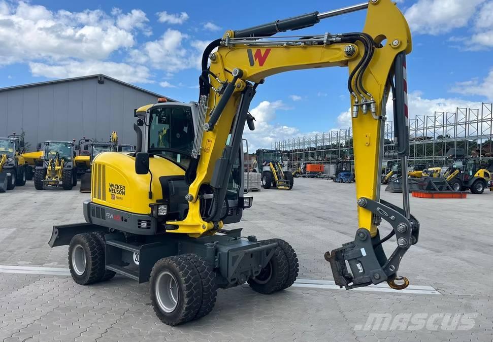 Wacker Neuson EW 65 حفارات بعجل