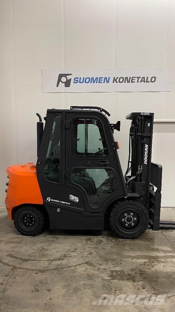 Doosan D35NXP شاحنات الديزل