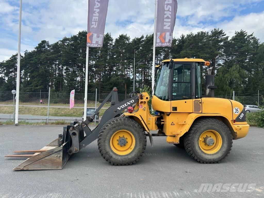 Volvo L 40 B لوادر بعجل