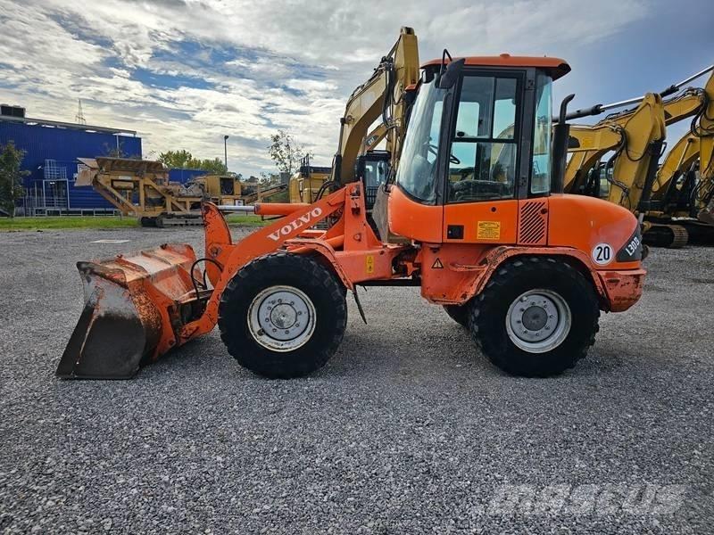 Volvo L 30 B لوادر بعجل