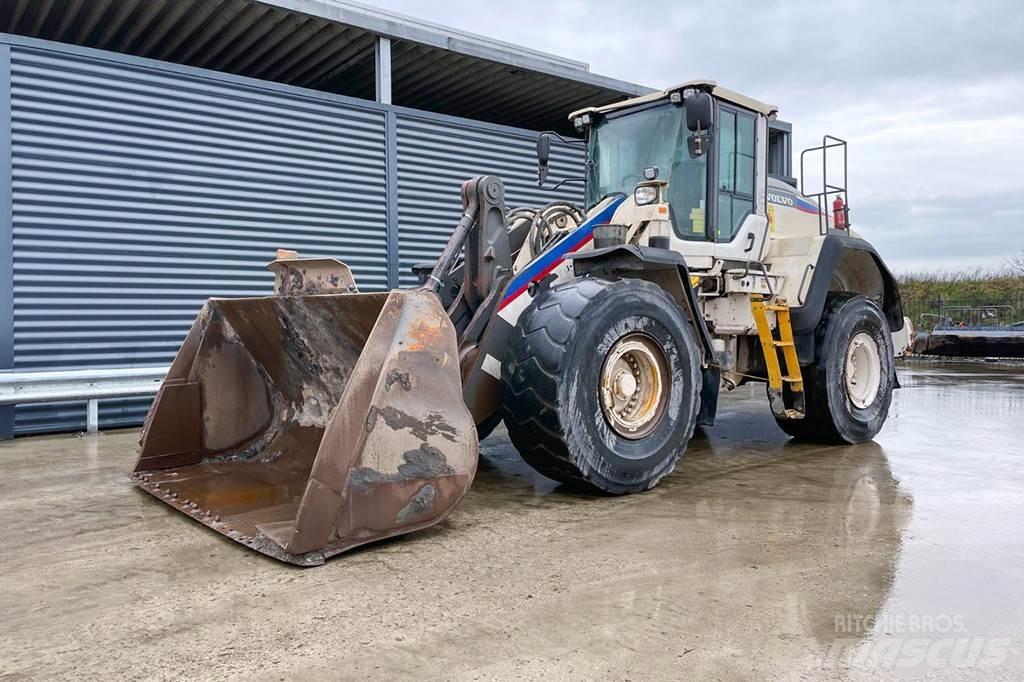 Volvo L 150H لوادر بعجل