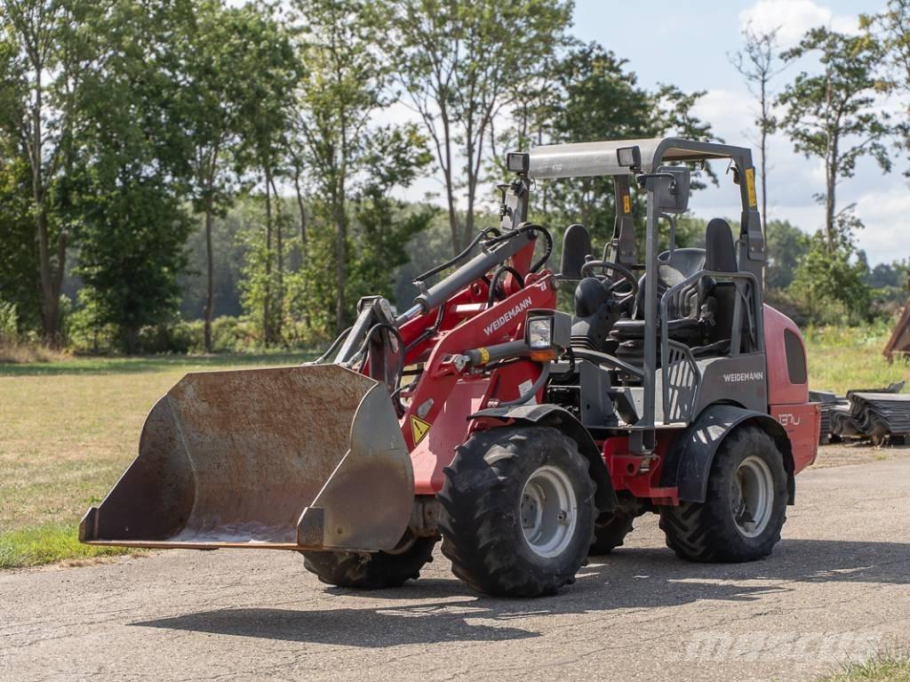 Weidemann 1370CX50 لوادر صغيرة