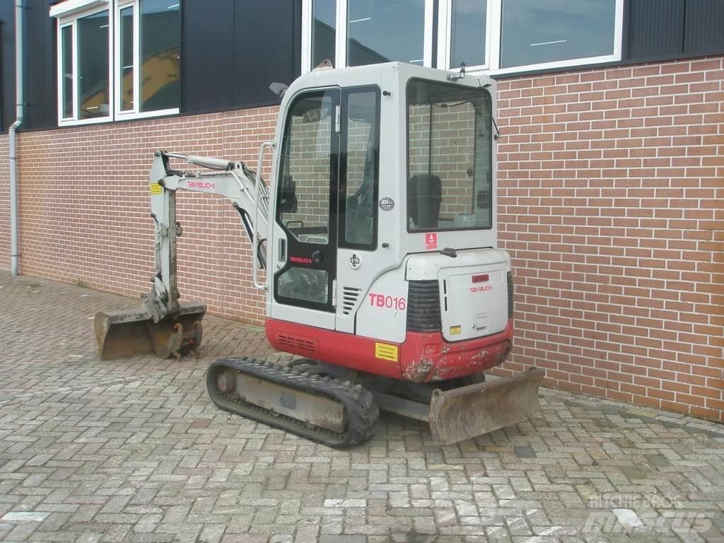 Takeuchi TB016 حفارات صغيرة أقل من 7 طن (حفارات صغيرة)