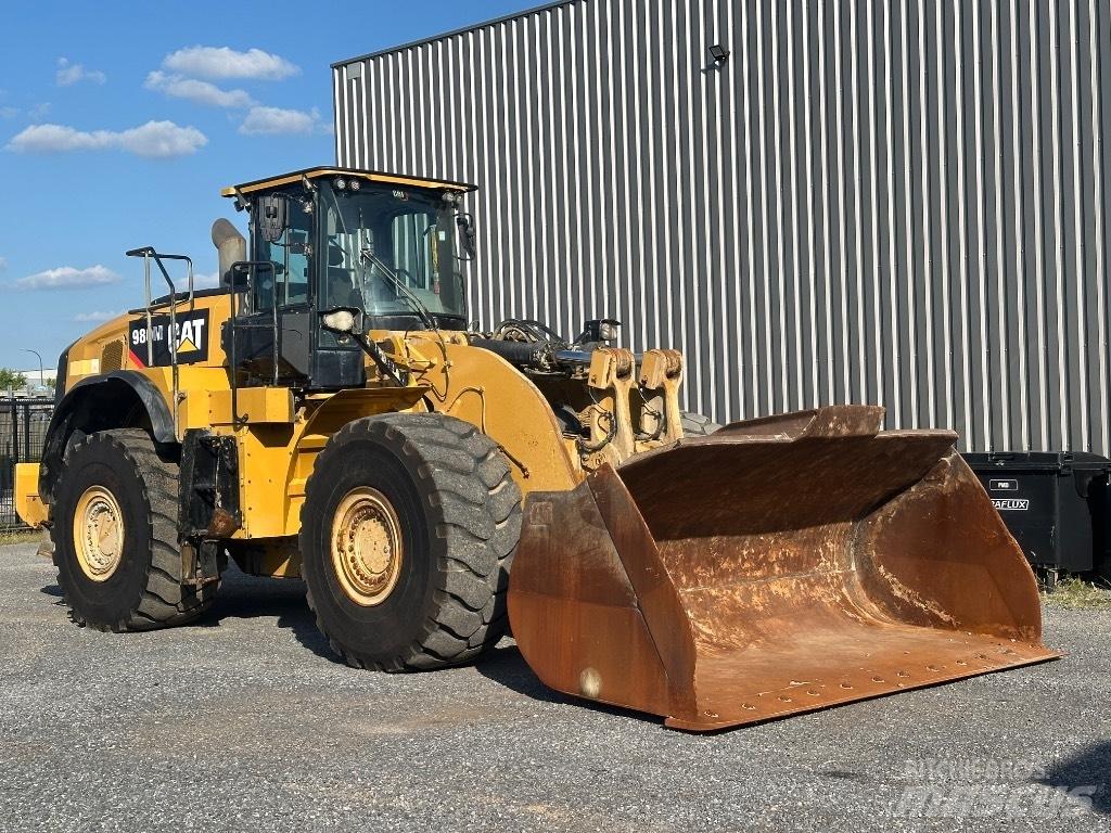 CAT 980 M لوادر بعجل