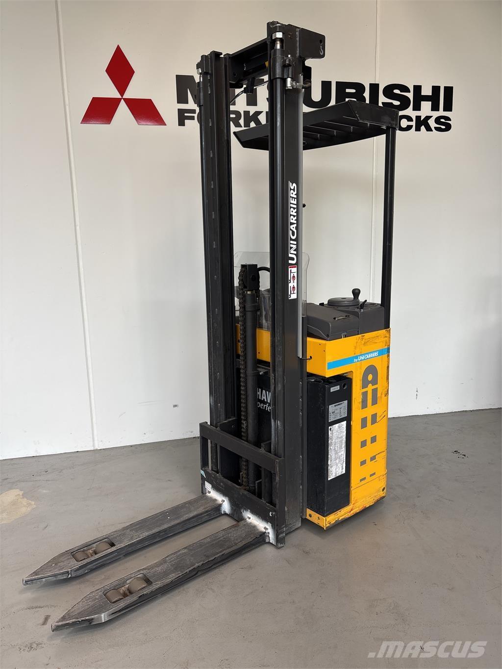 Atlet A160 شاحنات مناولة ذاتية الدفع