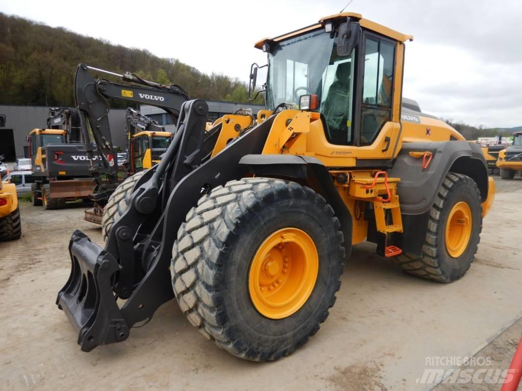 Volvo L 110 H لوادر بعجل