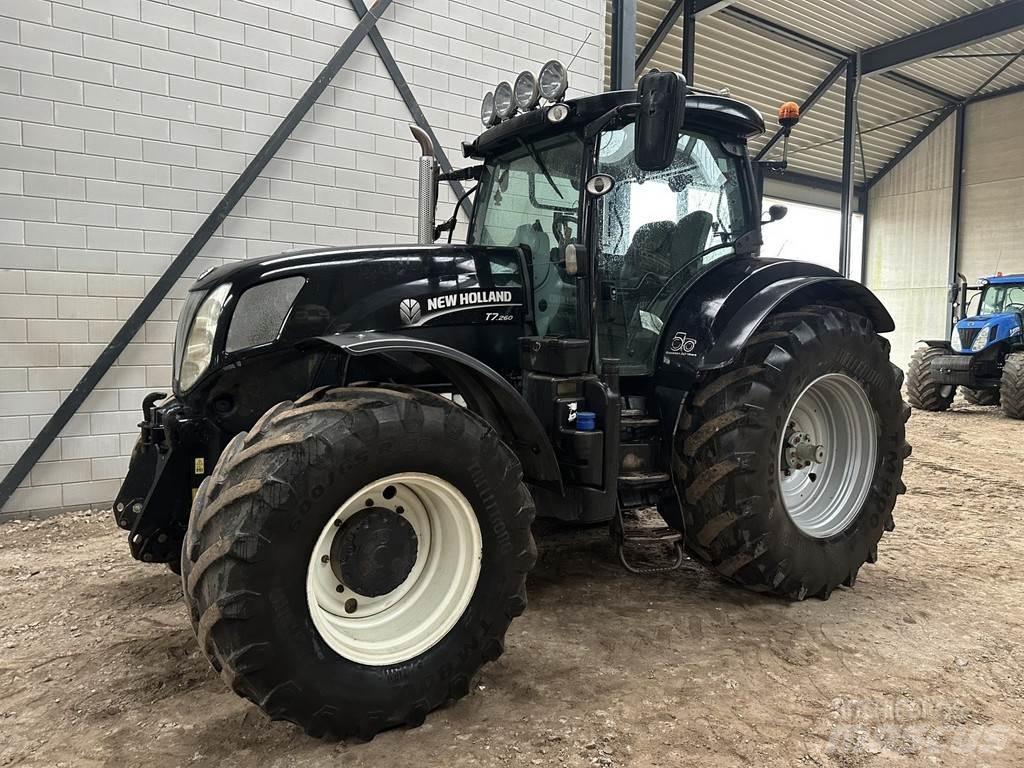 New Holland T7.260 الجرارات
