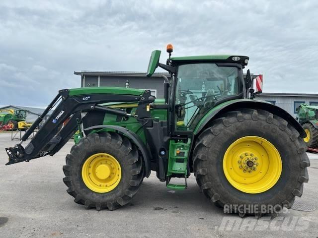 John Deere 6 R 215 الجرارات