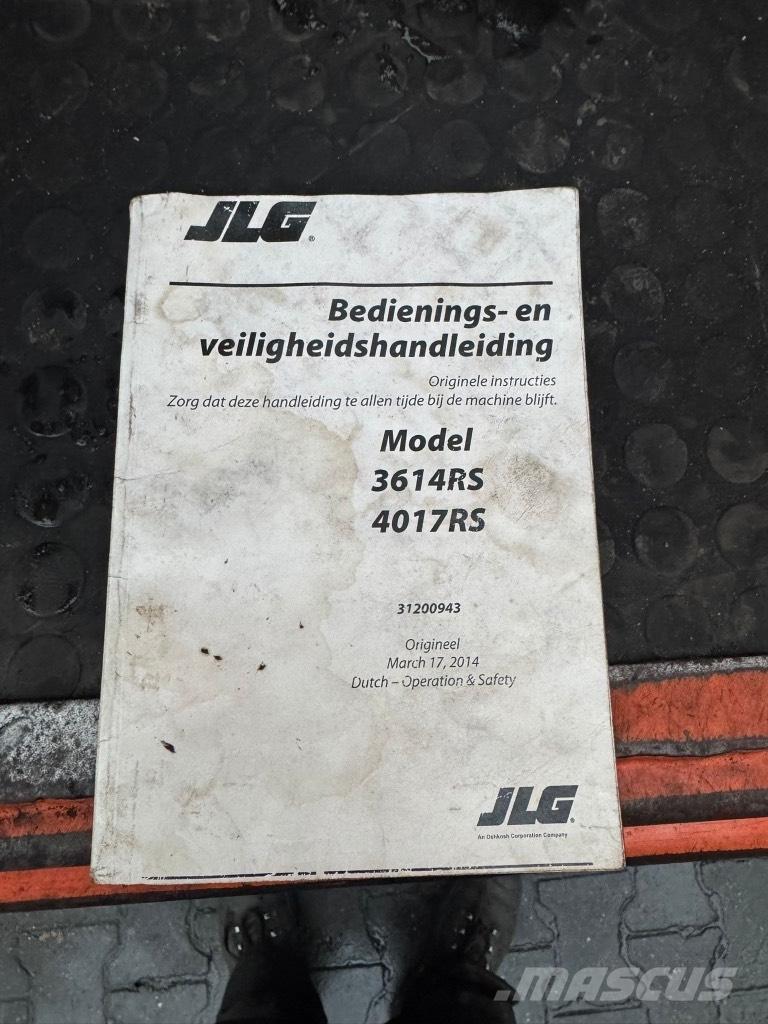 JLG 3614 RS مناولات متداخلة