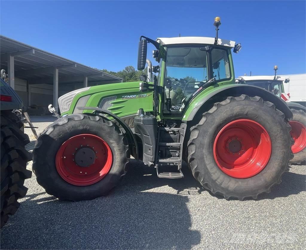 Fendt 933 Vario الجرارات