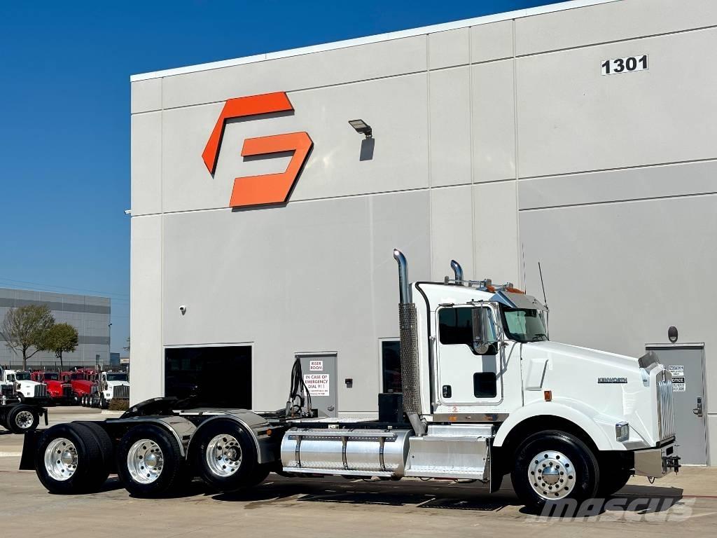 Kenworth T 800 وحدات الجر