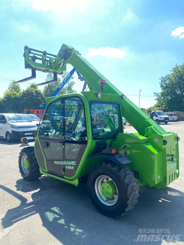 Merlo P 25.6 مناولات متداخلة
