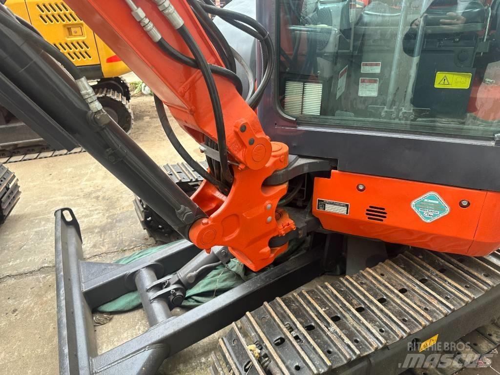 Kubota U 35 حفارات صغيرة أقل من 7 طن (حفارات صغيرة)