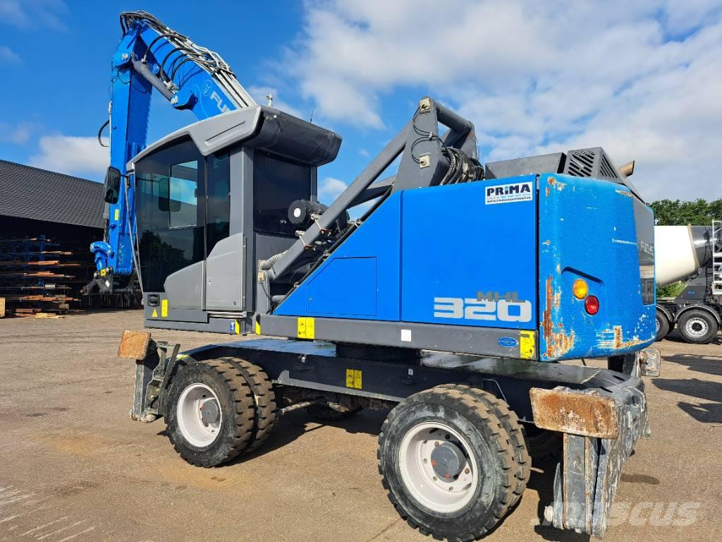 Fuchs MHL320F مناولات المخلفات / مناولات صناعية