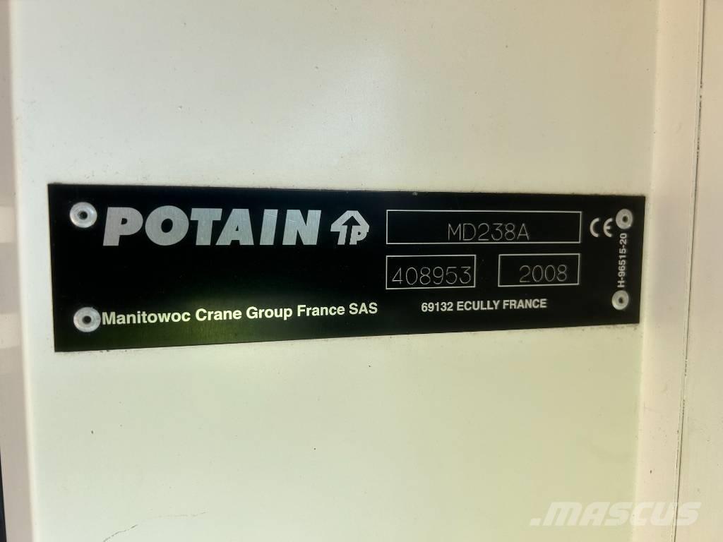Potain MD238A-J10 رافعات برجية