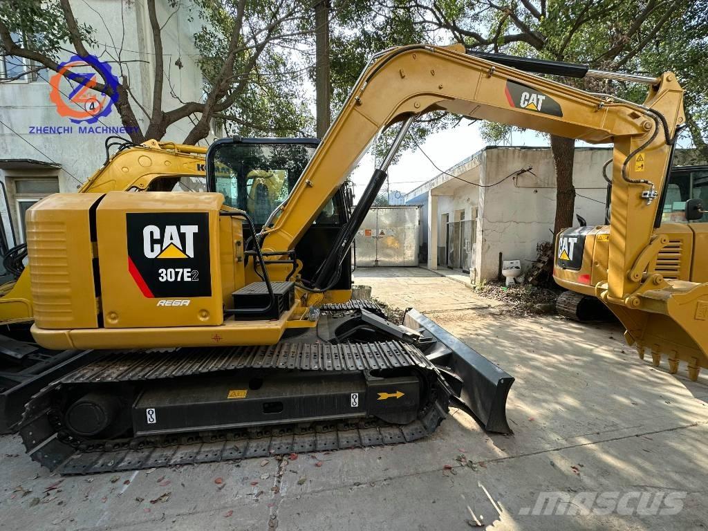 CAT 307 E2 حفارات وسط 7 طن - 12 طن