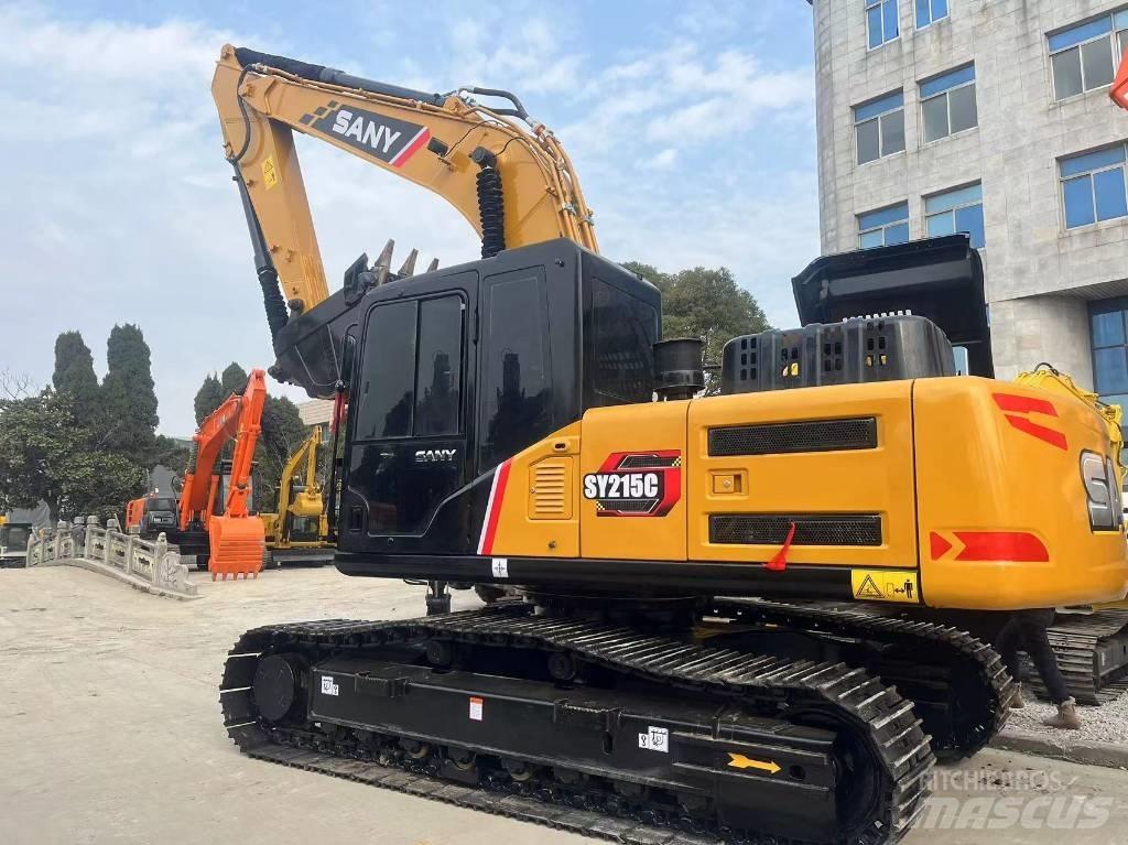 Sany SY 215 C حفارات زحافة