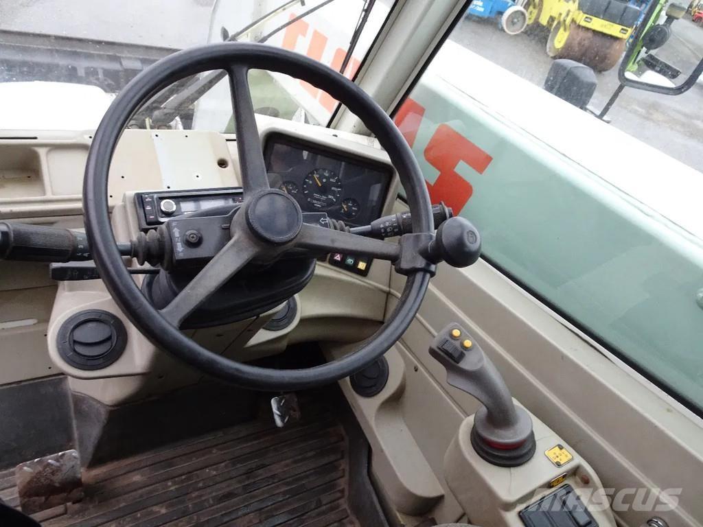 CLAAS 974 مناولات متداخلة