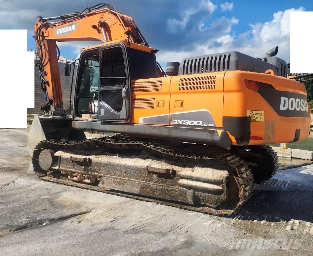 Doosan DX300LC-5L حفارات زحافة